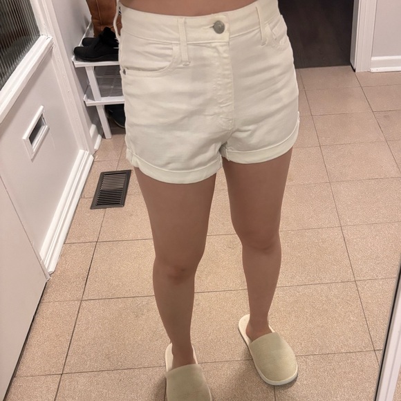 TNA high waisted shorts - Picture 6 of 7